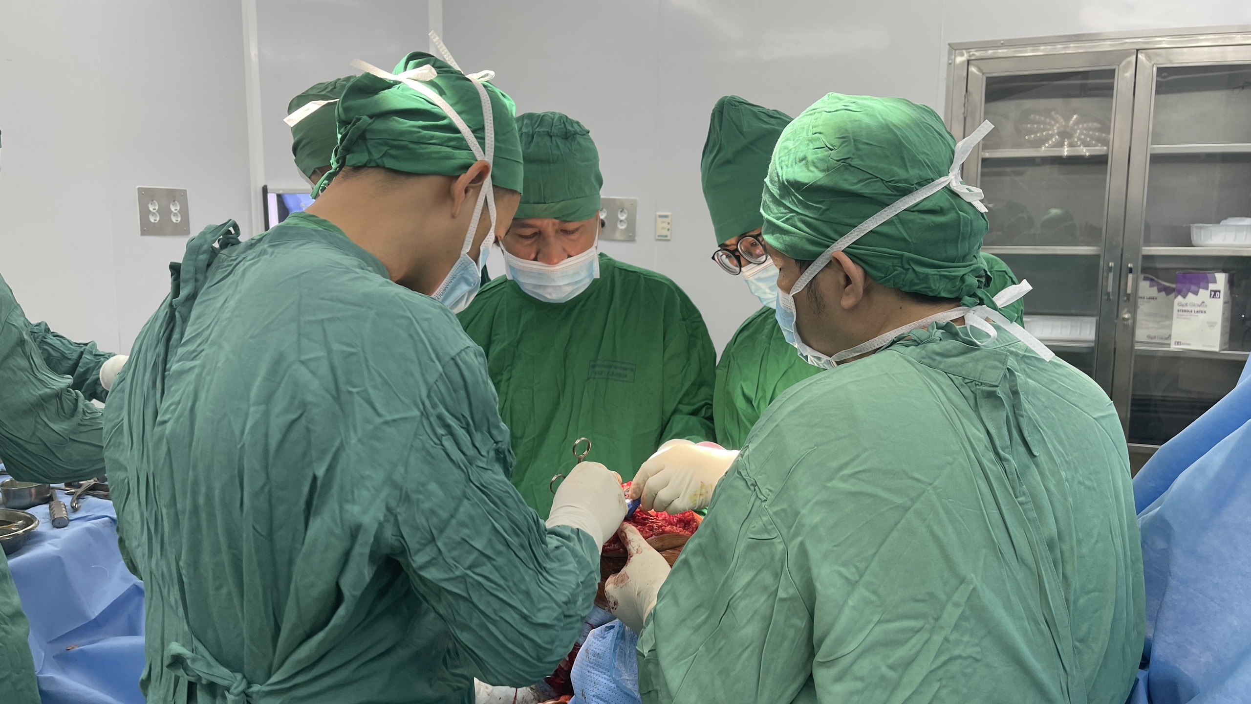 Hội thảo khoa học chuyên đề “Giảm thiểu nguy cơ trật khớp sau phẫu thuật thay khớp háng toàn phần”